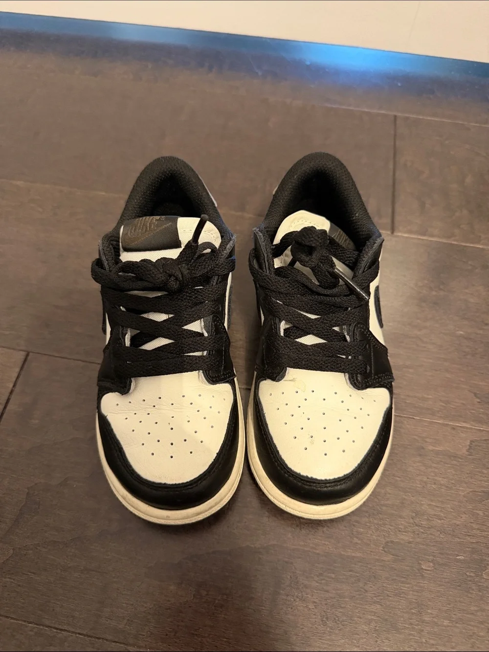 Nike Kids Black and White Low-Top Sneakers